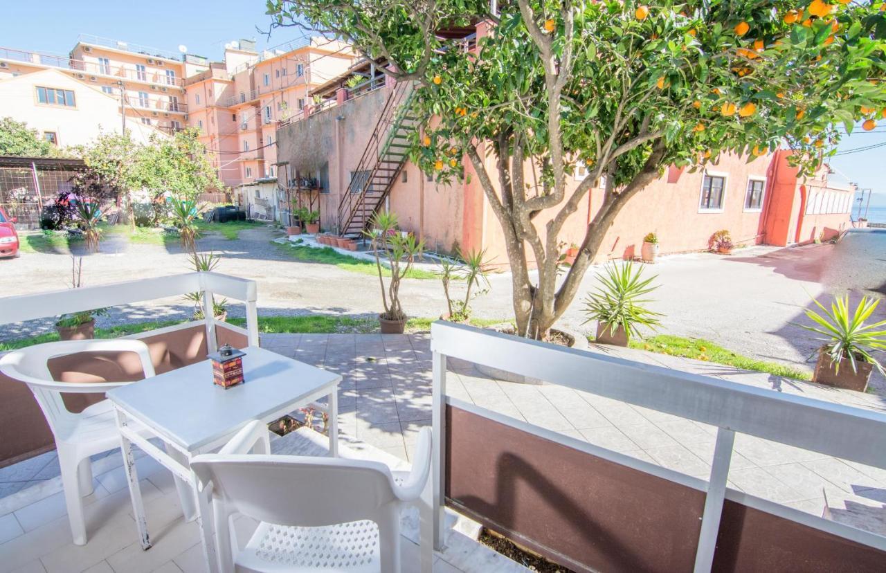 בניטסס Sunlight Hotel מראה חיצוני תמונה